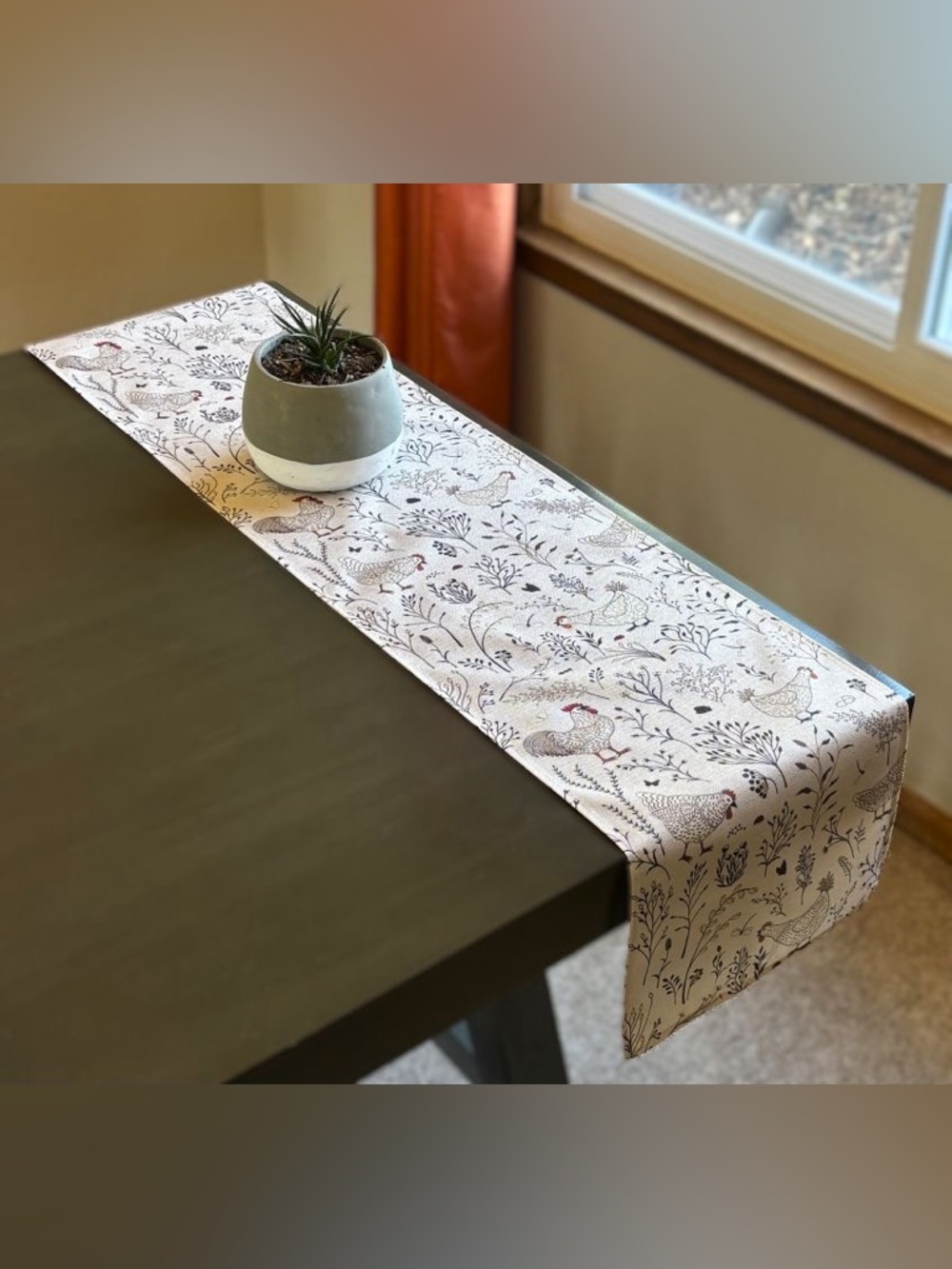 Rustic Cottage Farmhouse Hen Chicken Botanical 72" Table Runner Machine Washable